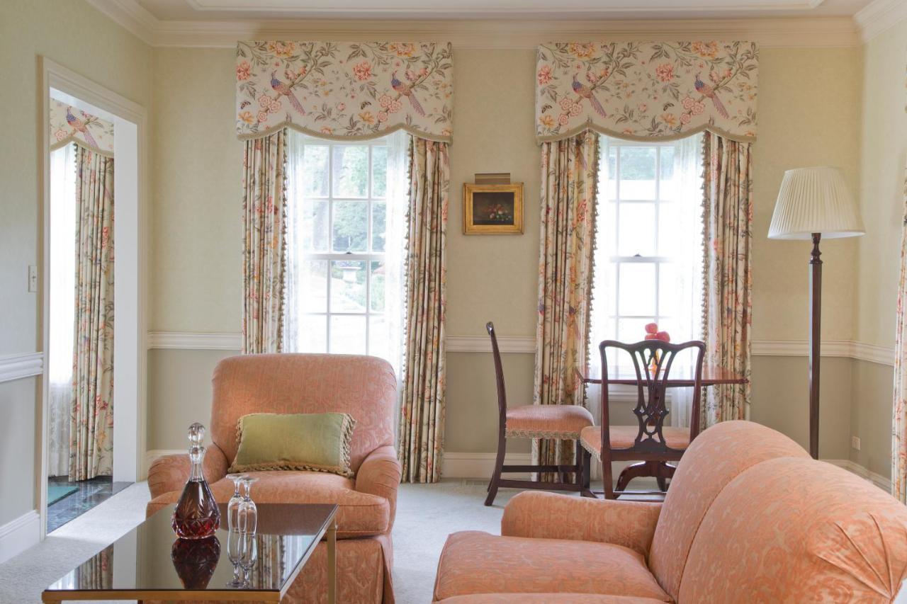 The Mayflower Inn & Spa, Auberge Resorts Collection Washington ภายนอก รูปภาพ