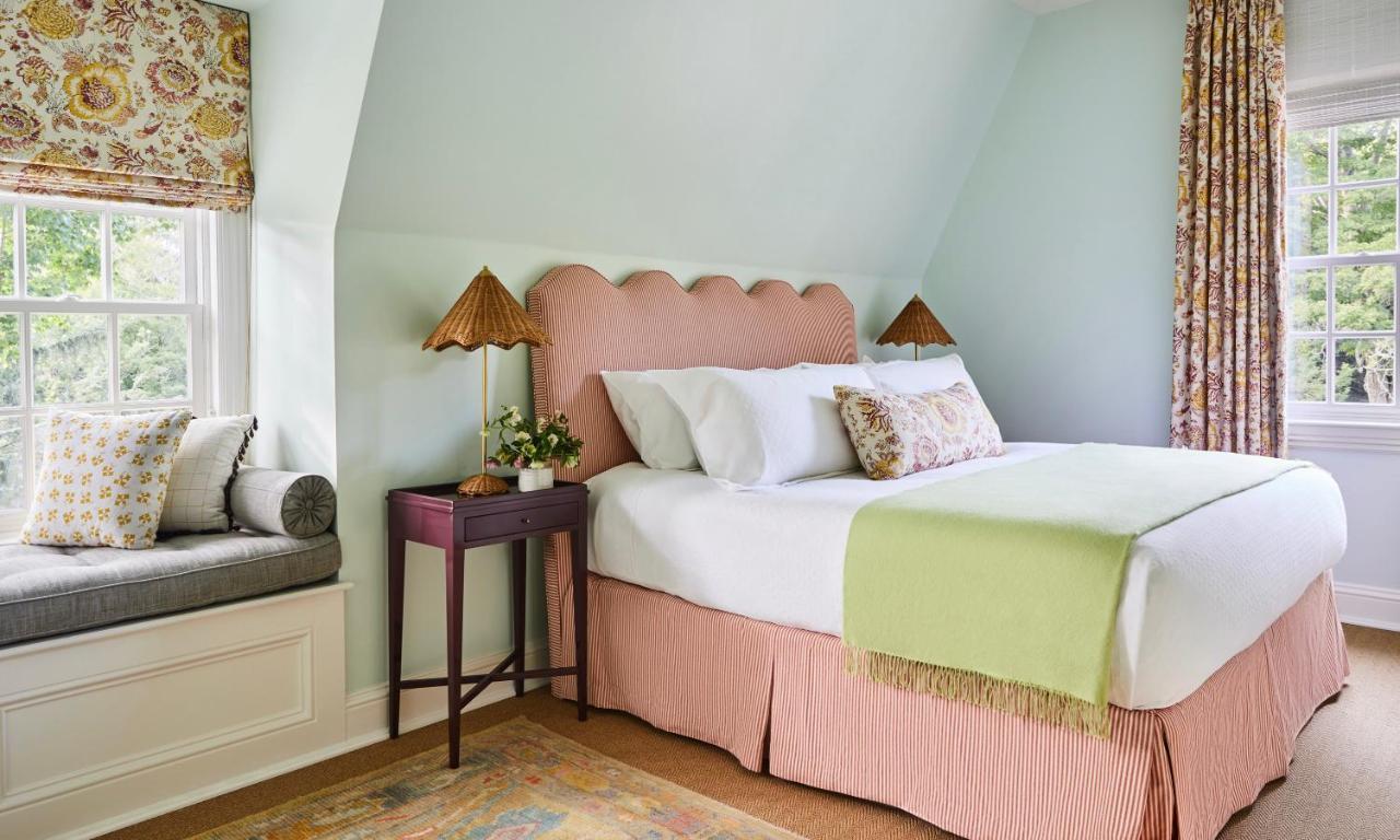 The Mayflower Inn & Spa, Auberge Resorts Collection Washington ภายนอก รูปภาพ