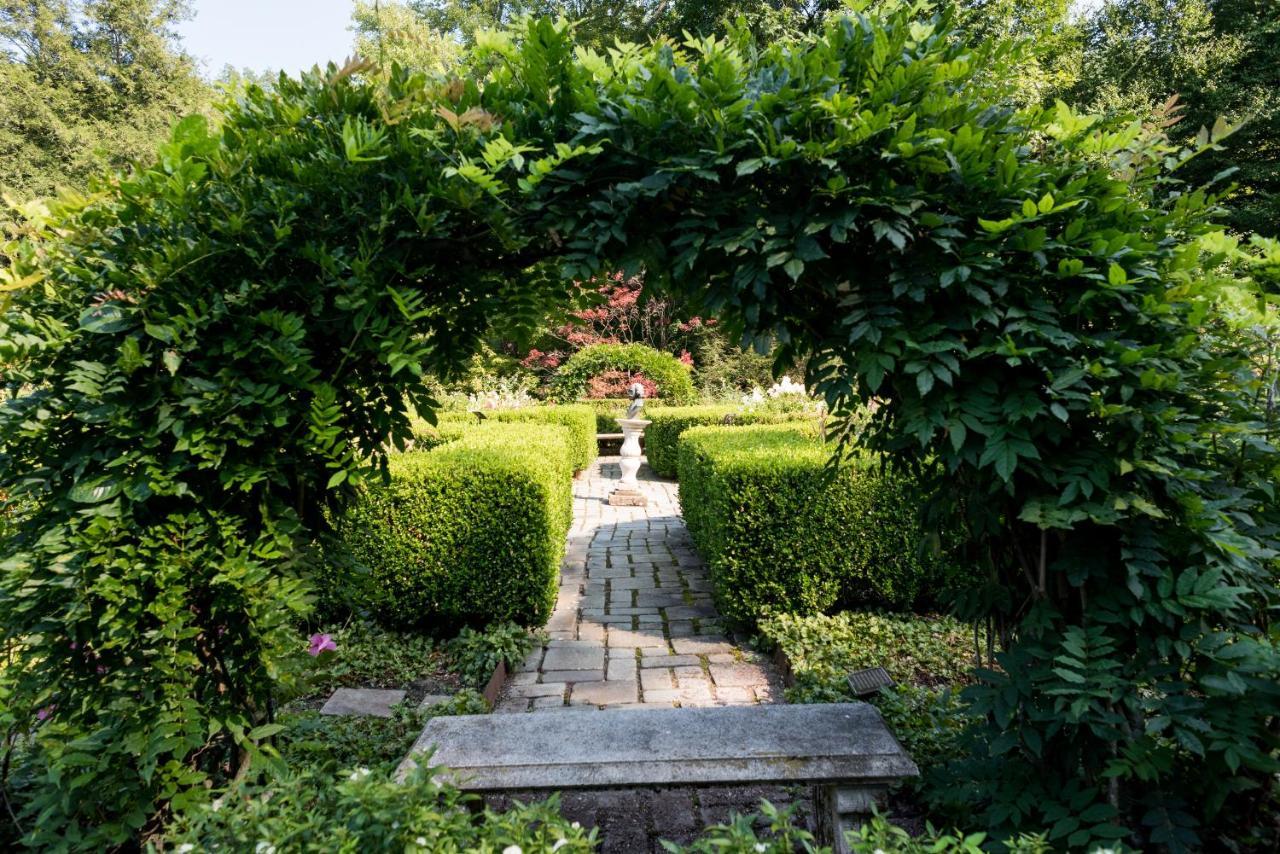 The Mayflower Inn & Spa, Auberge Resorts Collection Washington ภายนอก รูปภาพ