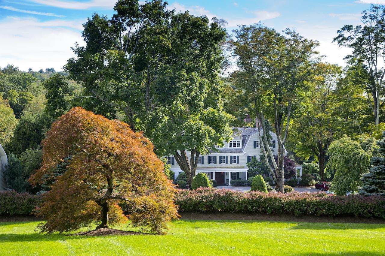 The Mayflower Inn & Spa, Auberge Resorts Collection Washington ภายนอก รูปภาพ